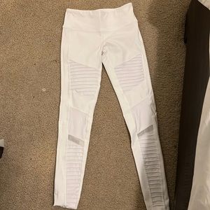 All White Cut Out Alo Leggings